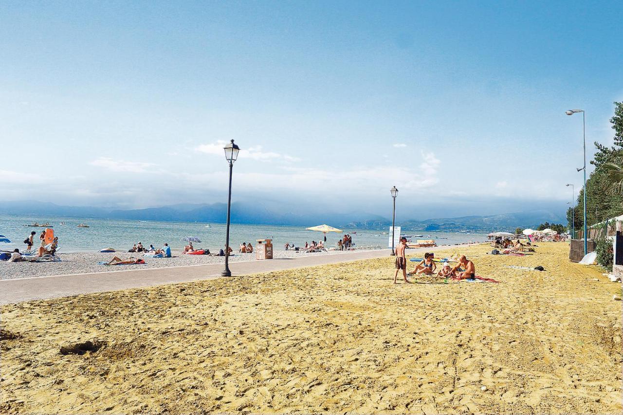 Happy Camp Mobile Homes In Butterfly Camping Village Peschiera del Garda Buitenkant foto